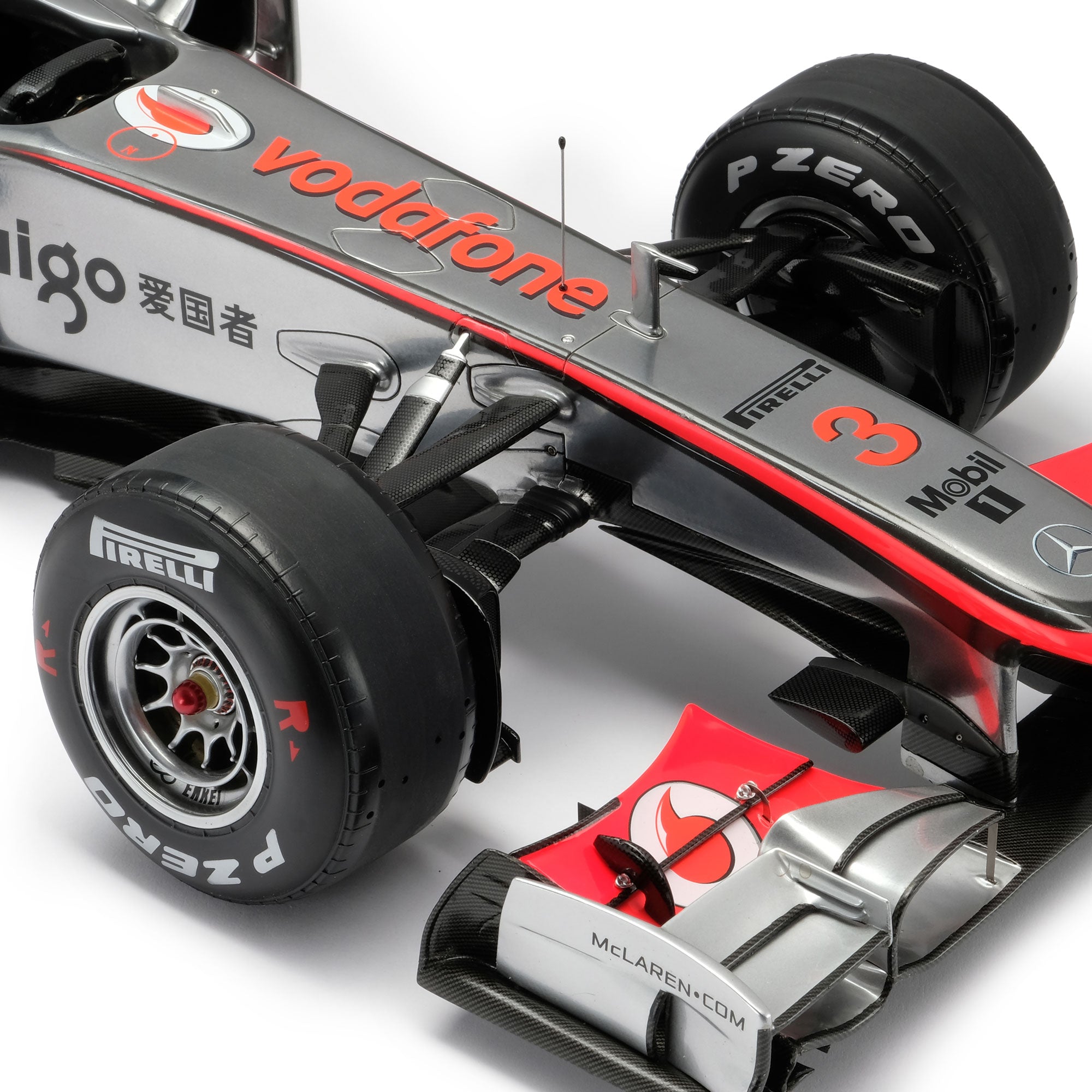 Lewis Hamilton 2011 McLaren F1 Team MP4/26 1:8 Scale Model - Chinese GP