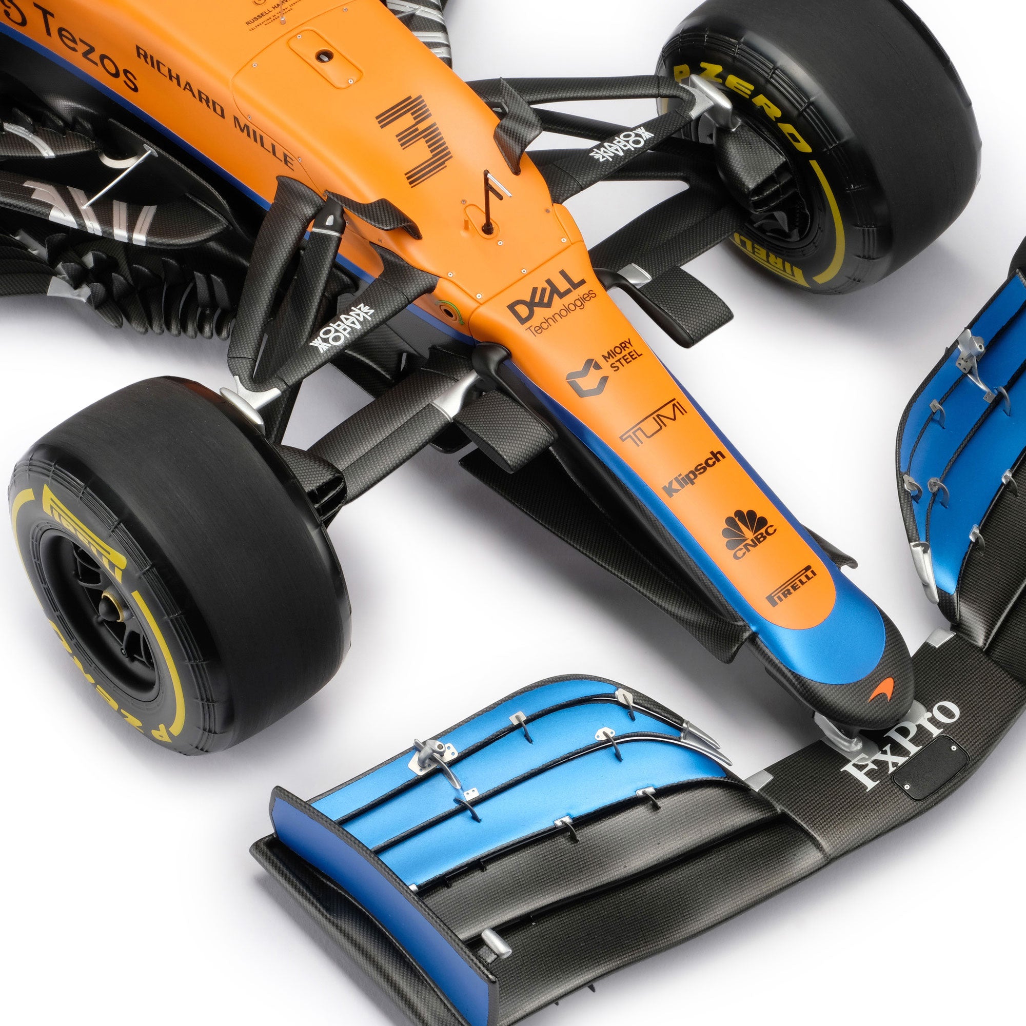 Daniel Ricciardo 2021 McLaren MCL35M 1:8 Scale Model – Italian GP