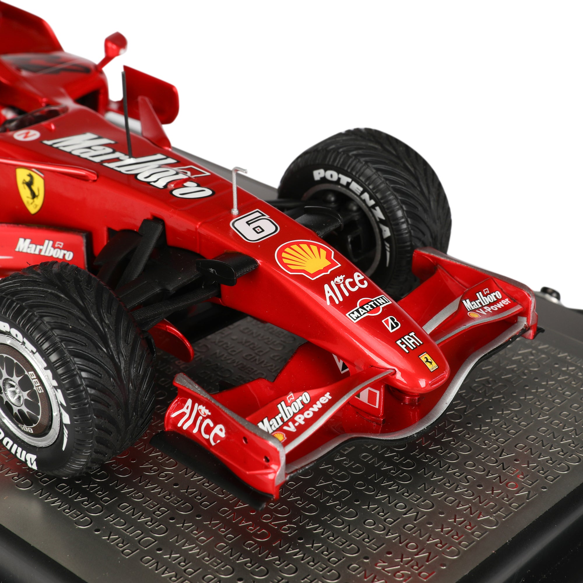 Kimi Räikkönen 2007 Signed 1:18 Scale Model Ferrari F2007 With Display Case