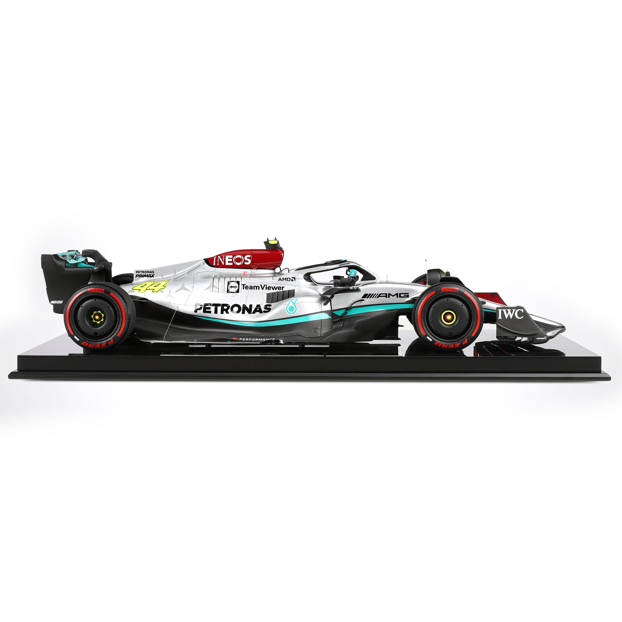 Signed Lewis Hamilton 2022 Sāo Paulo GP Mercedes-AMG F1 W13 E Performance 1:8 Scale Model