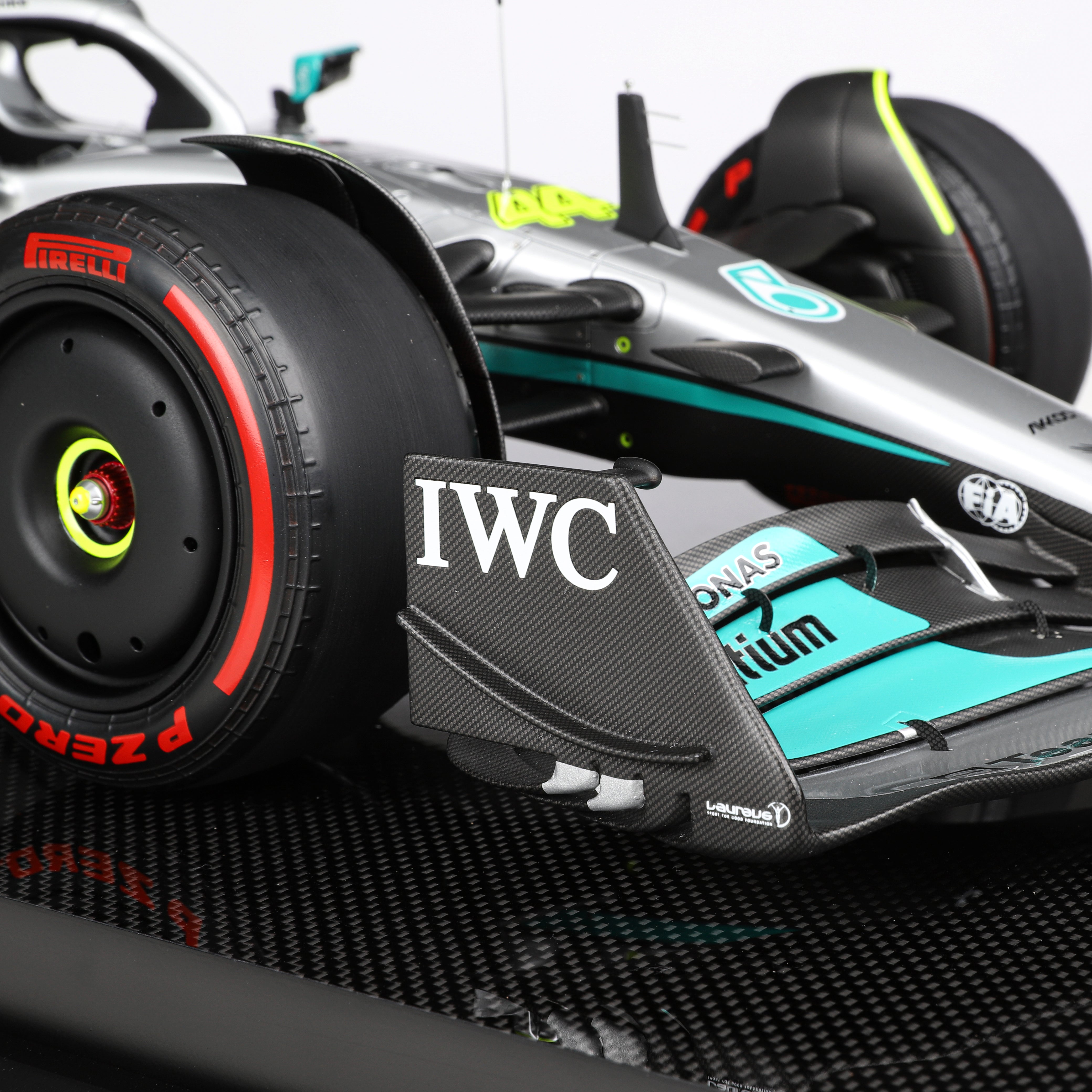Lewis Hamilton 2022 Mercedes-AMG Petronas F1 Team W13 E Performance 1