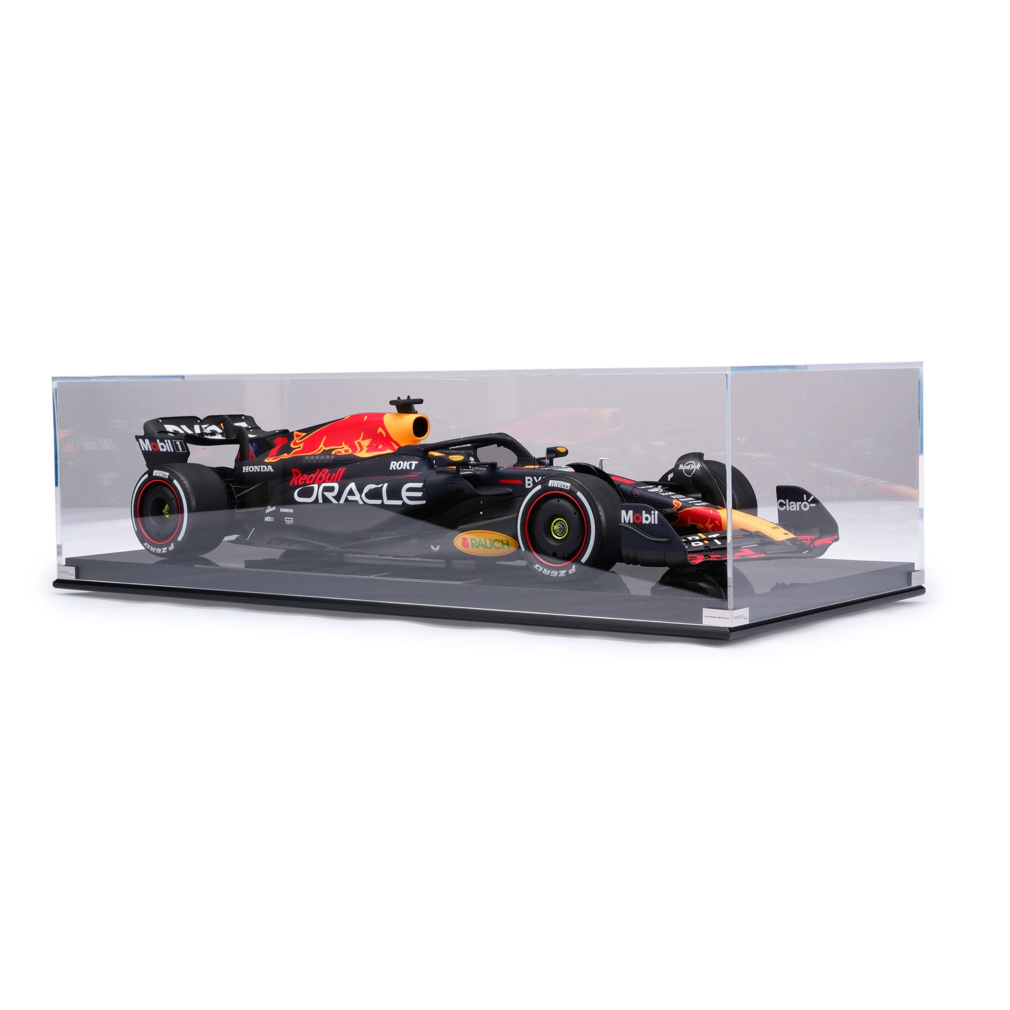 Max Verstappen 2023 RB19 1:8 Scale Model