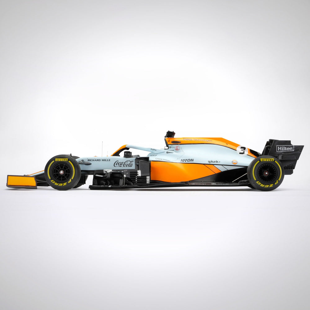 Daniel Ricciardo 2021 McLaren F1 Team MCL35M 1:18 Scale Model – Monte